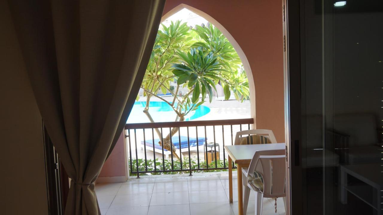 Ground Floor Apartment By Circular Pool In Talabay Aqaba Exterior photo